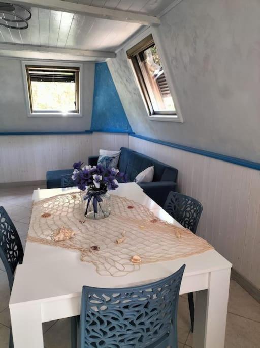 דירות רוסולינה מארה Sea Side Attic מראה חיצוני תמונה