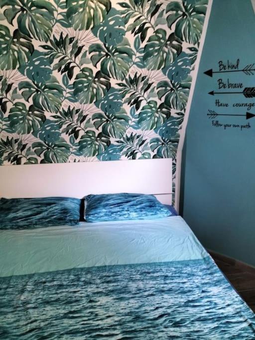 דירות רוסולינה מארה Sea Side Attic מראה חיצוני תמונה