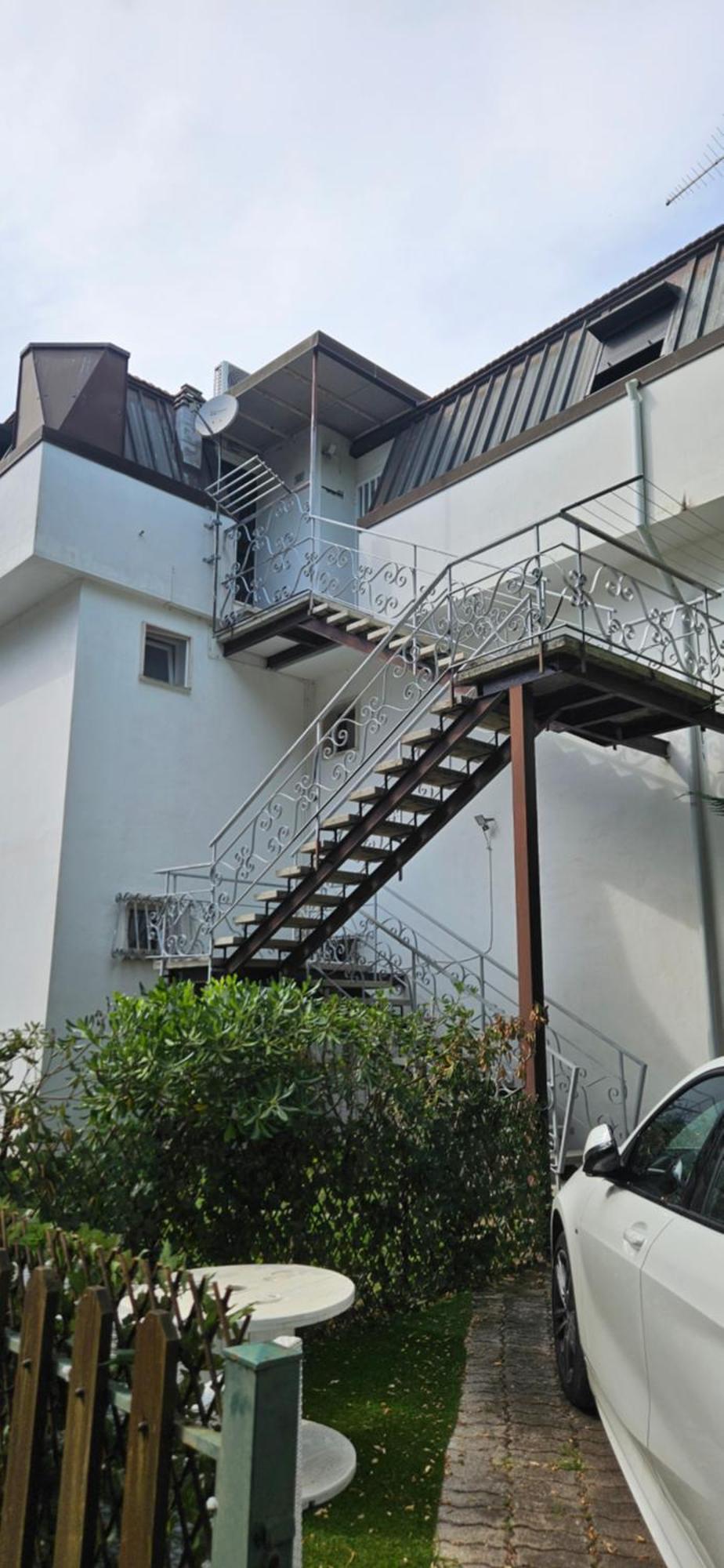 דירות רוסולינה מארה Sea Side Attic מראה חיצוני תמונה